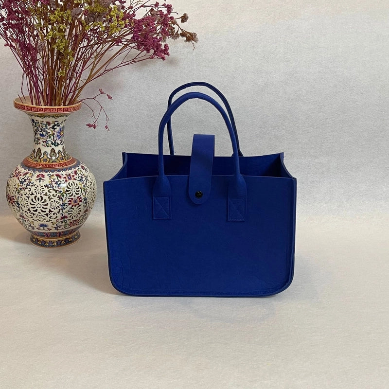 Women's Felt Solid Color Elegant Streetwear Square Buckle Handbag