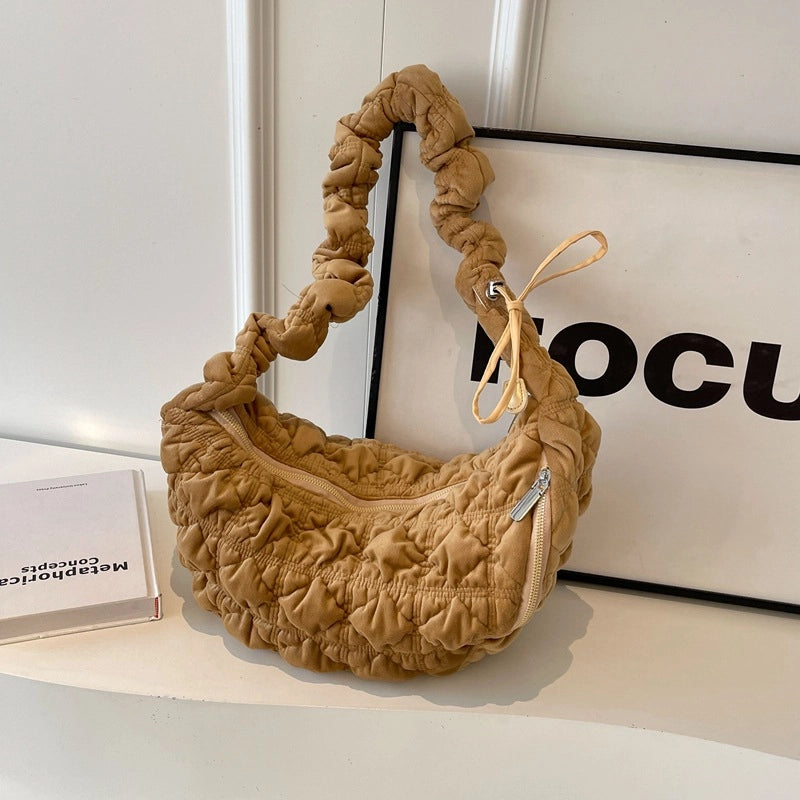Women's Large Flannel Solid Color Streetwear Dumpling Shape Zipper Shoulder Bag
