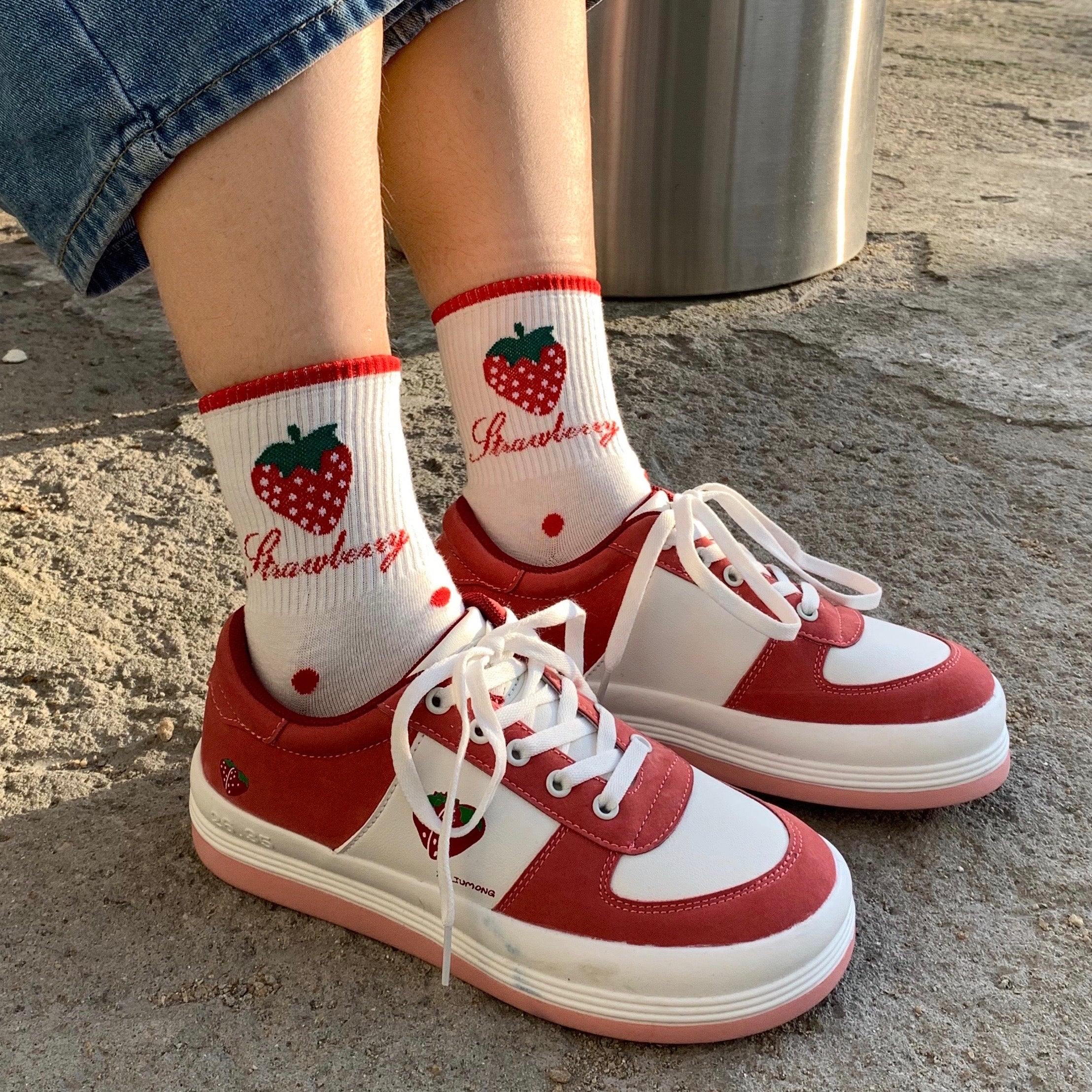 Strawberry casual shoes