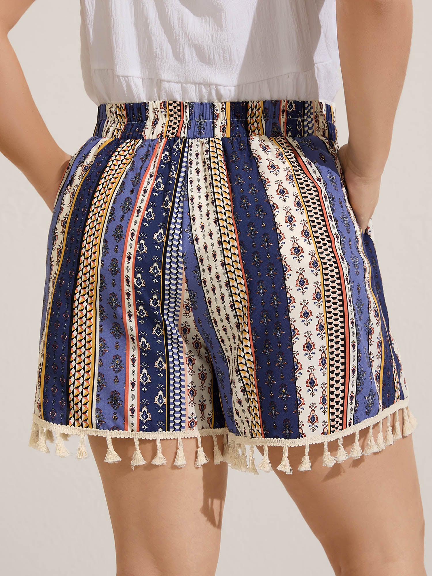 Boho Print Tassels Hem Shorts