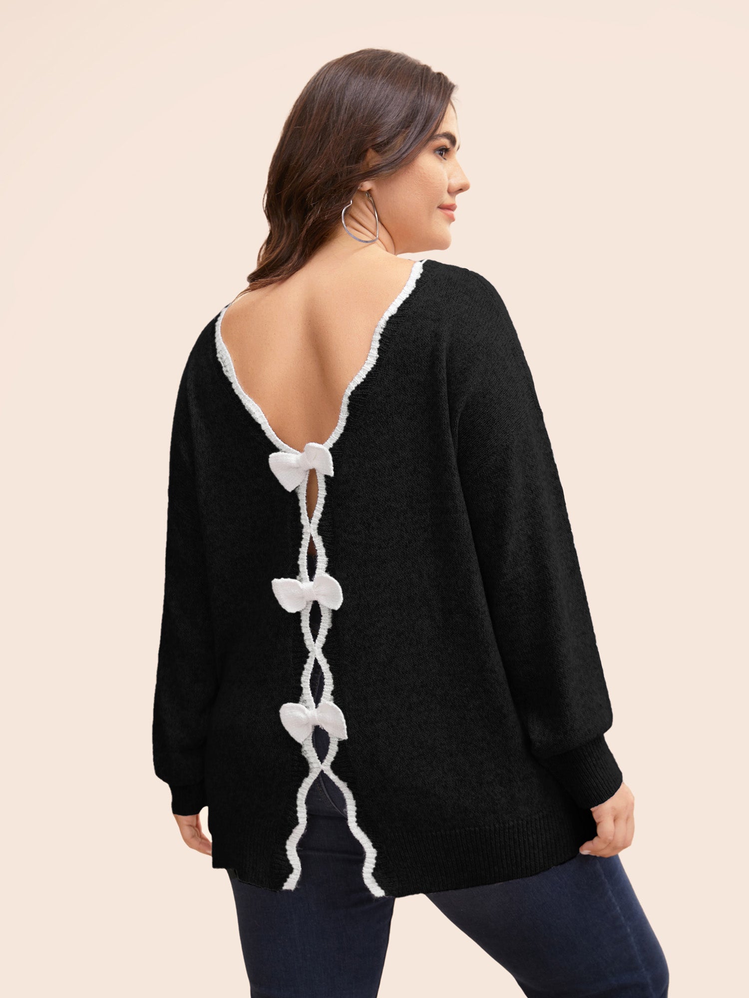 Round Neck Bowknot Cut Out Pullover