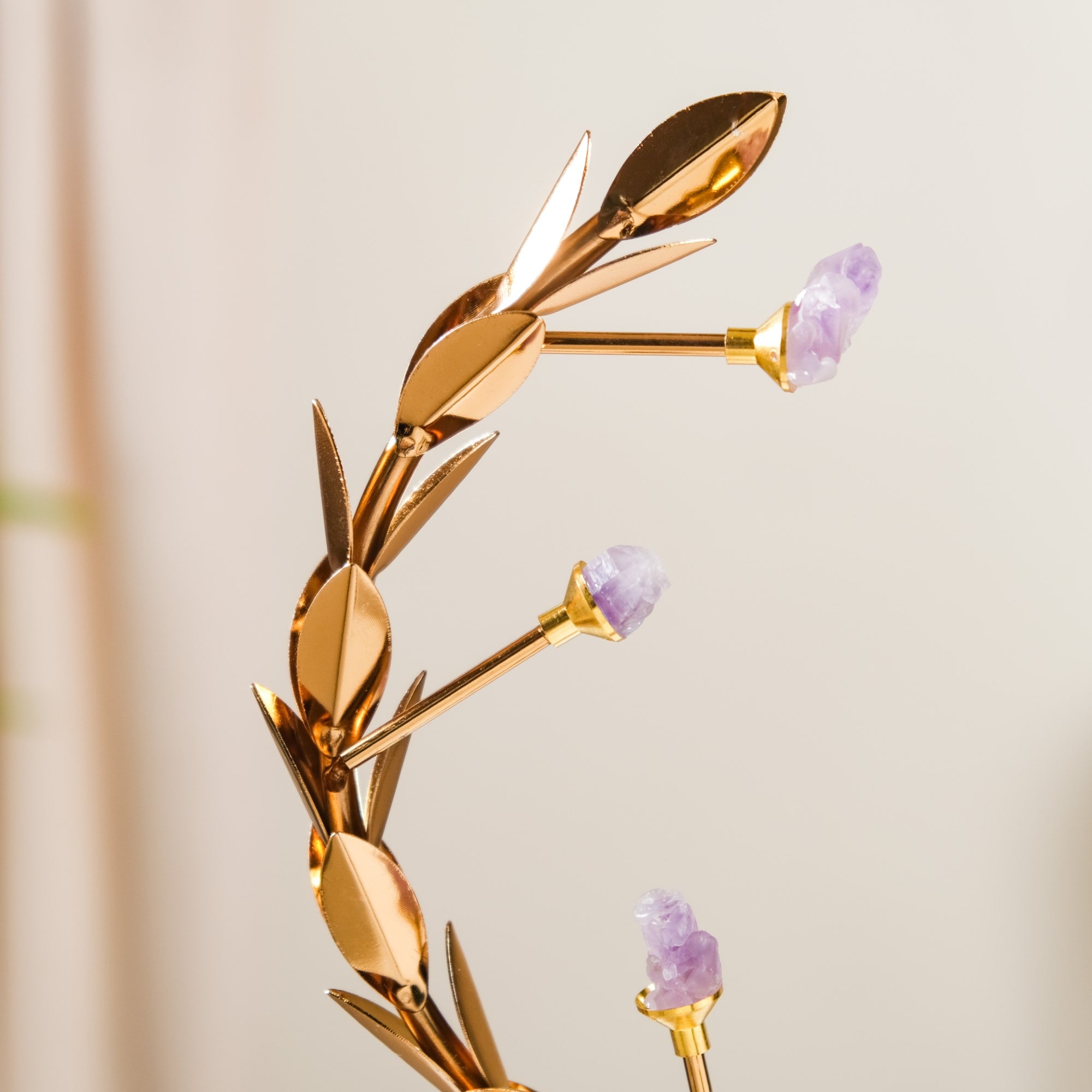 Laurel Wreath Showpiece With Agate Stones Gold