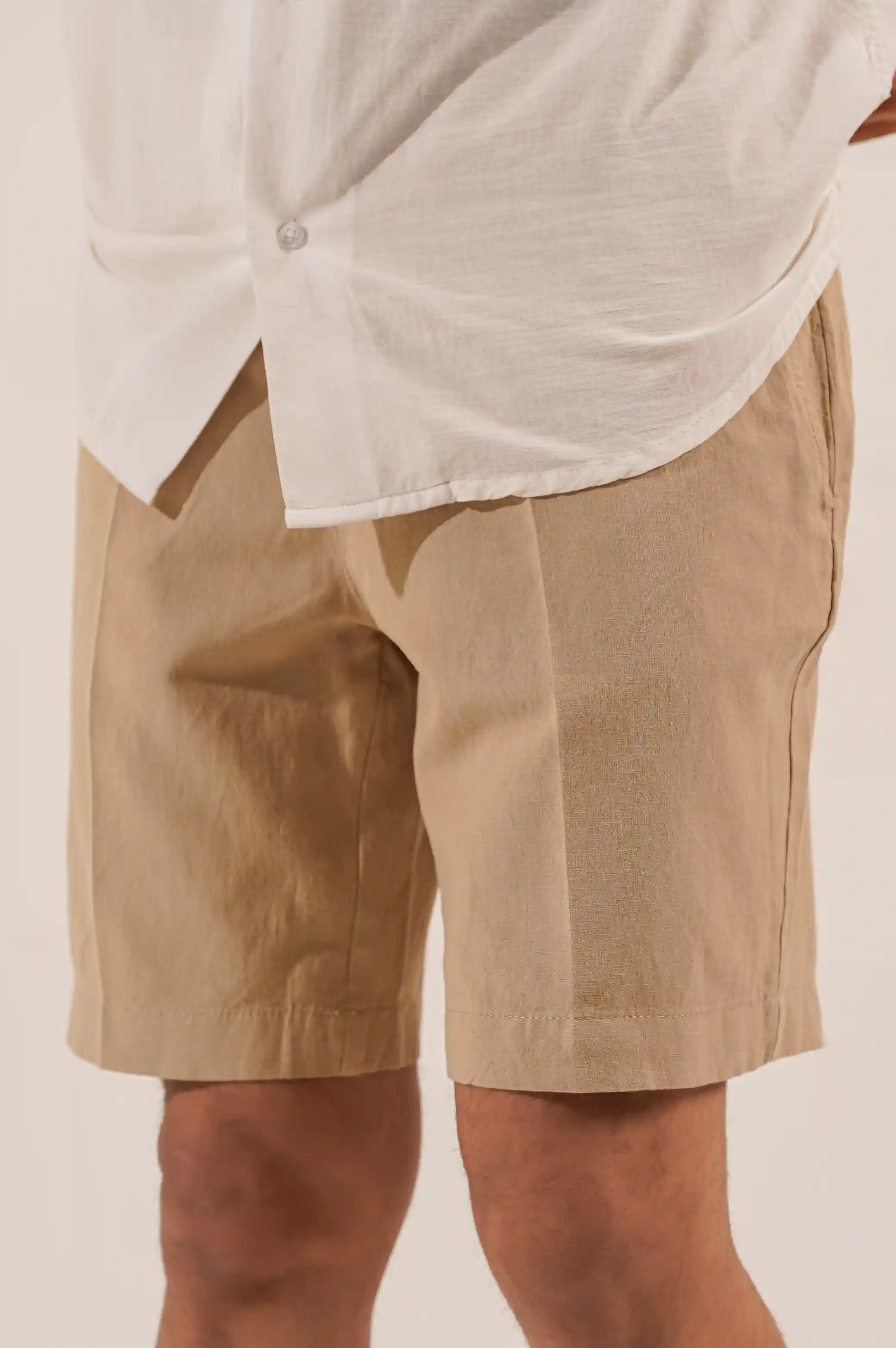 DRAWSTRING LINEN SHORTS