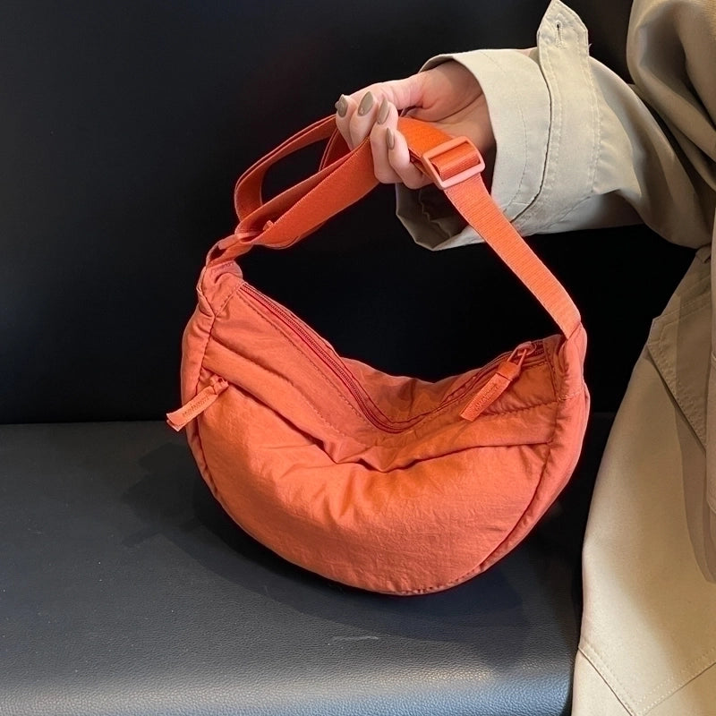Women's Nylon Solid Color Classic Style Sewing Thread Zipper Underarm Bag