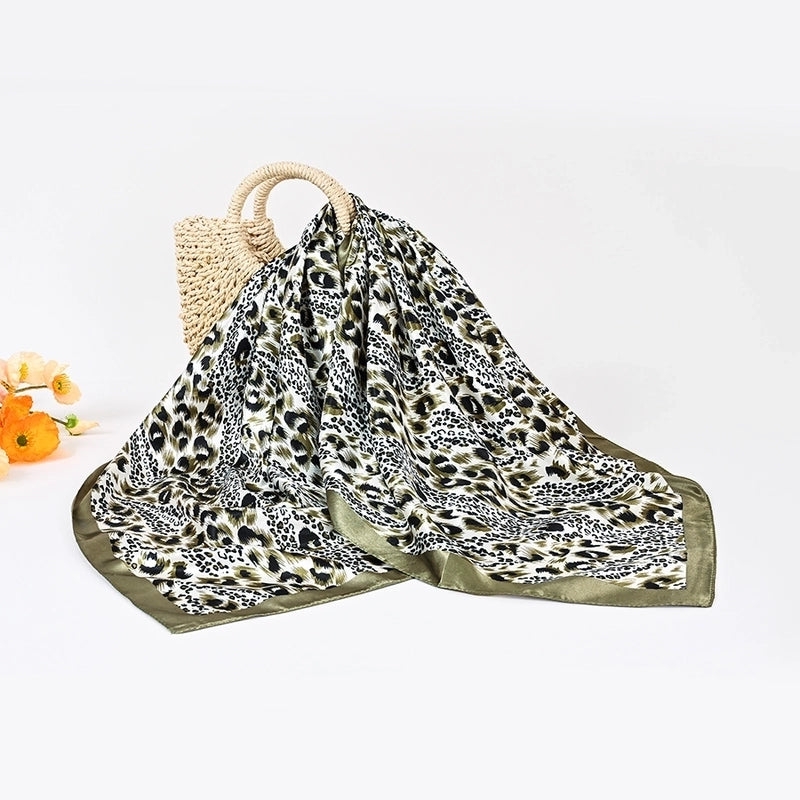 Women's Hip-Hop Minimalist Leopard Satin Printing And Dyeing Printing Silk Scarf