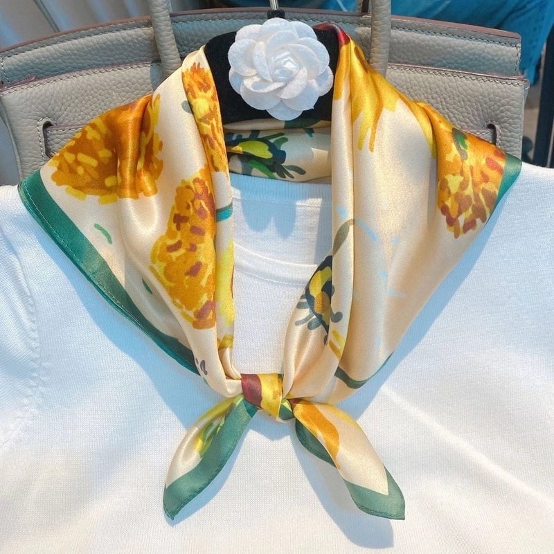 Women's Minimalist Classic Style Color Block Silk Printing Silk Scarf