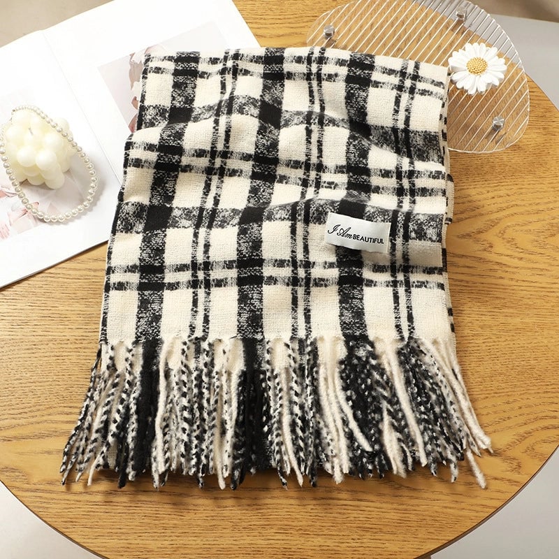 Women's Basic Plaid Polyester Scarf