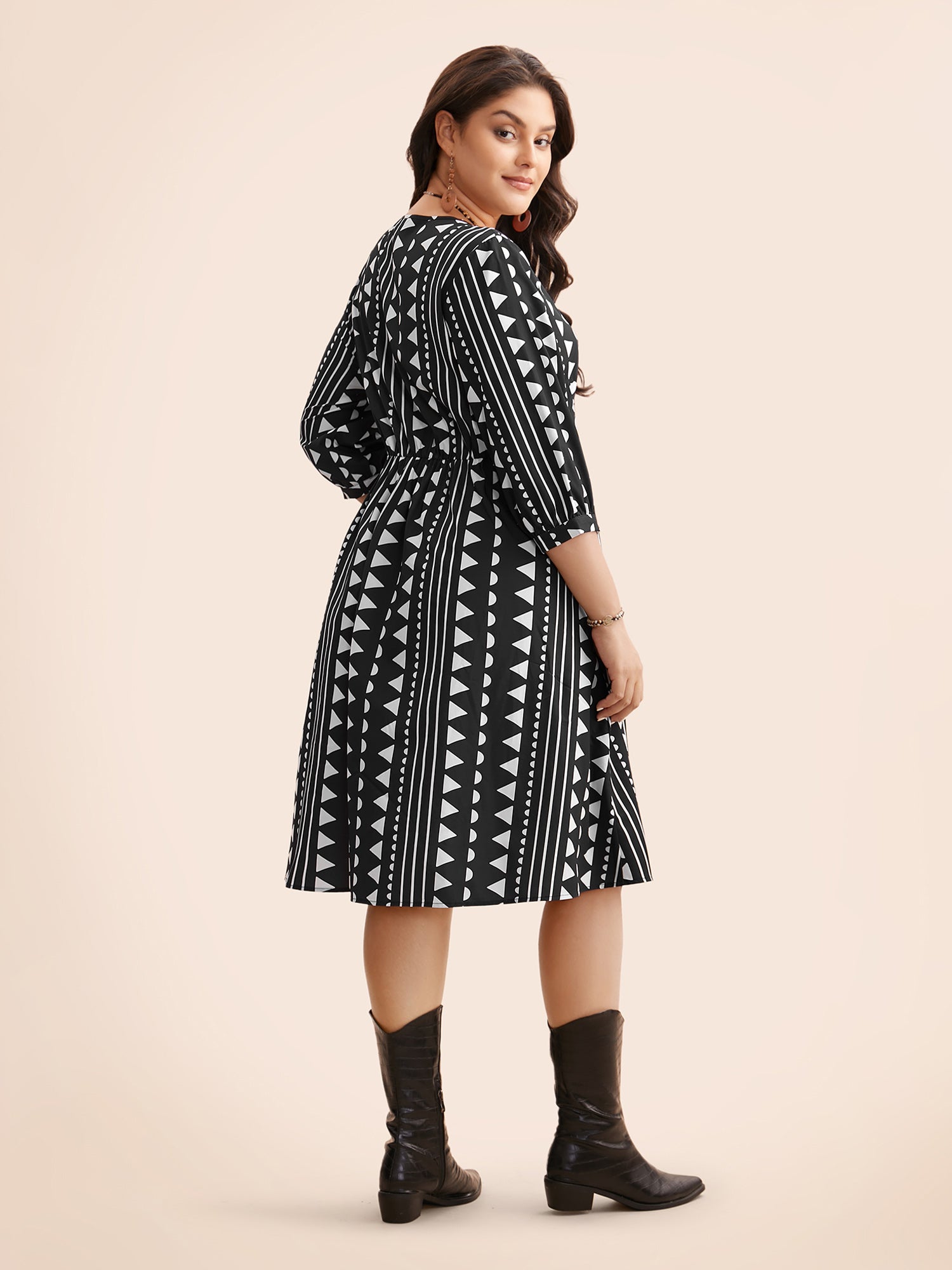 Geometric V Neck Lantern Sleeve Dress