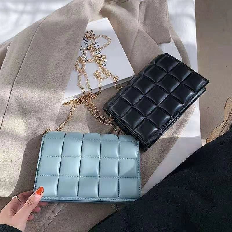 Women's Small Polyester Solid Color Streetwear Square Flip Cover Shoulder Bag