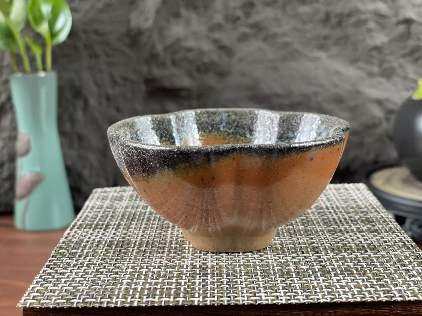 Yixing purple clay rhombic cup from China