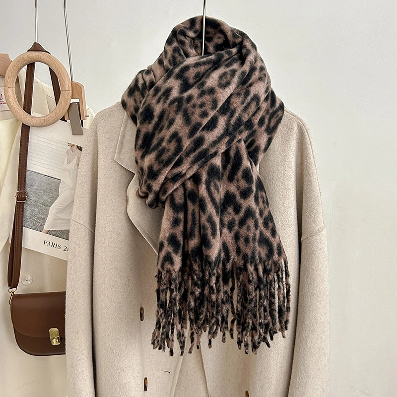 Unisex Retro Leopard Polyester Tassel Scarf