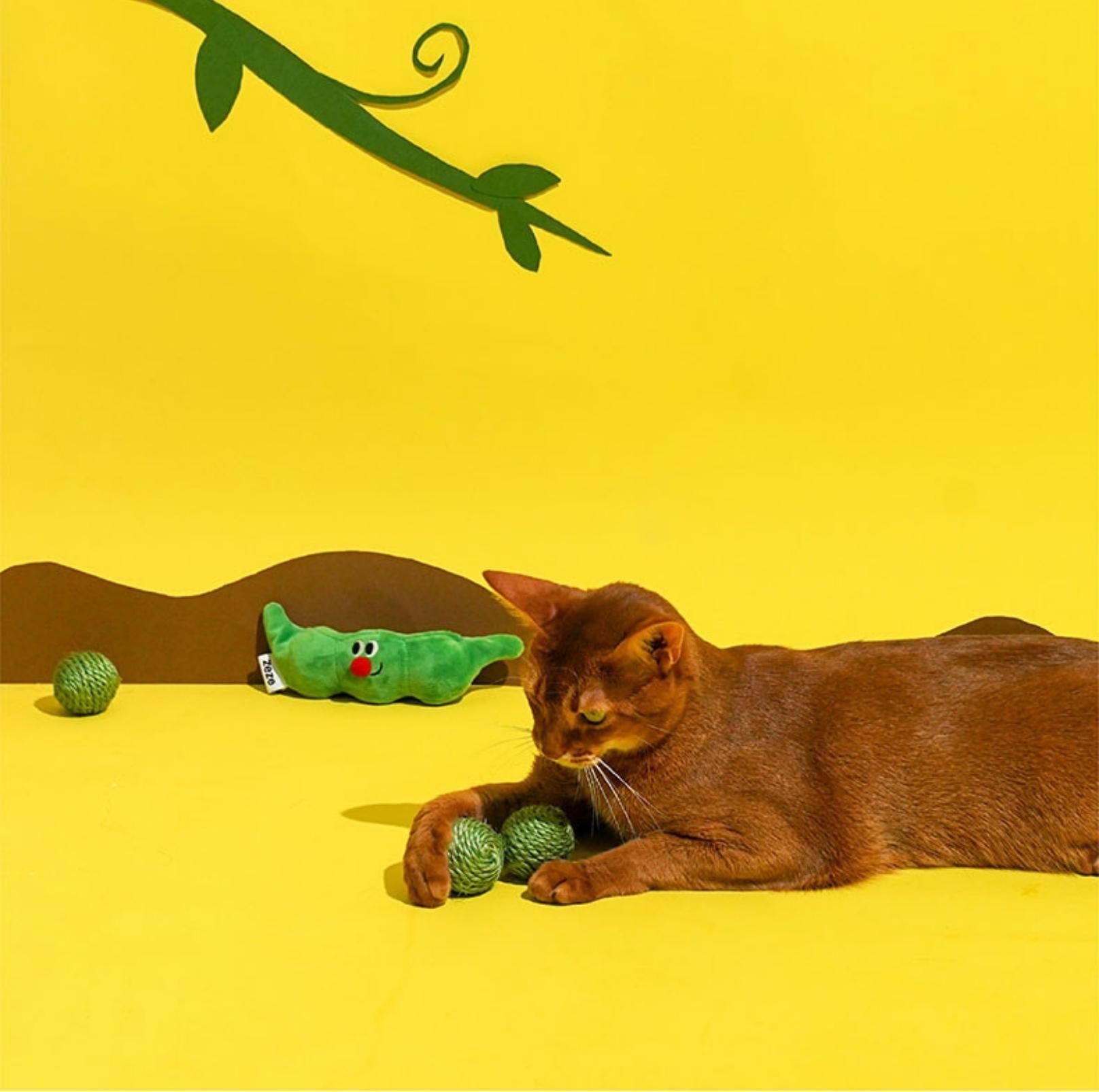 Green Bean With Sisal Ball Cat Toys