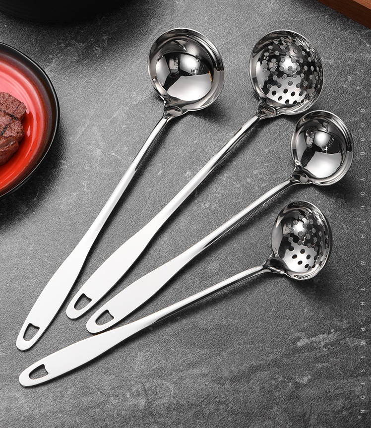 Hot Selling Kitchen Supplies Cooking Utensils Stainless Steel Hot Pot Spoon Long Handle Skimmer Spoon Soup Spoon