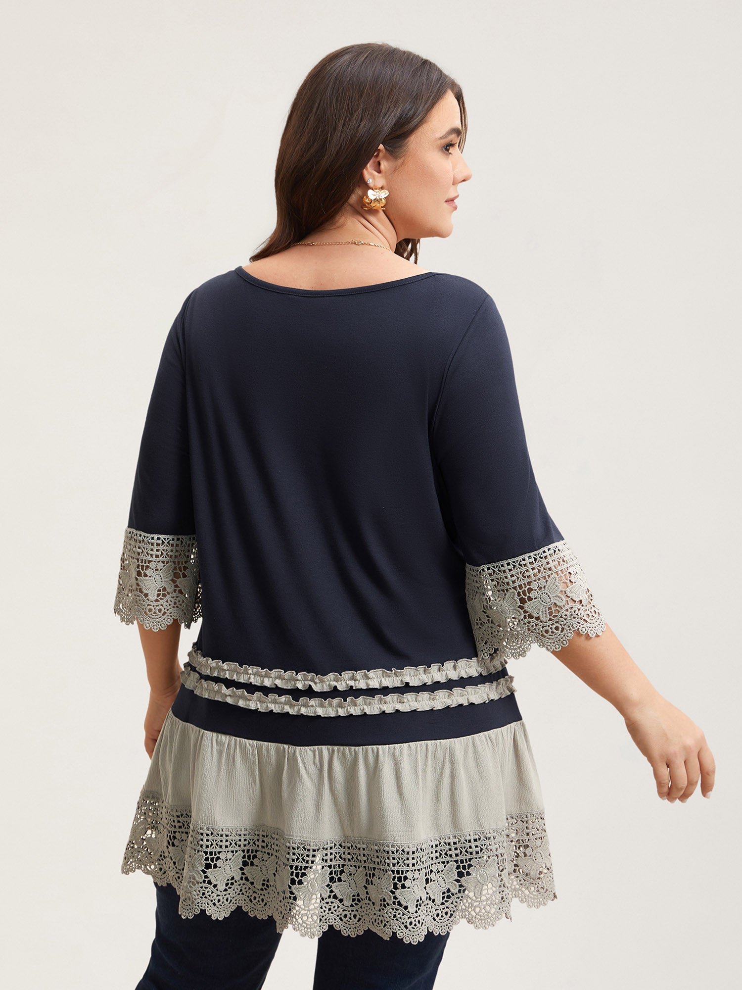 Lace Panel Color Contrast Tunic T-Shirt