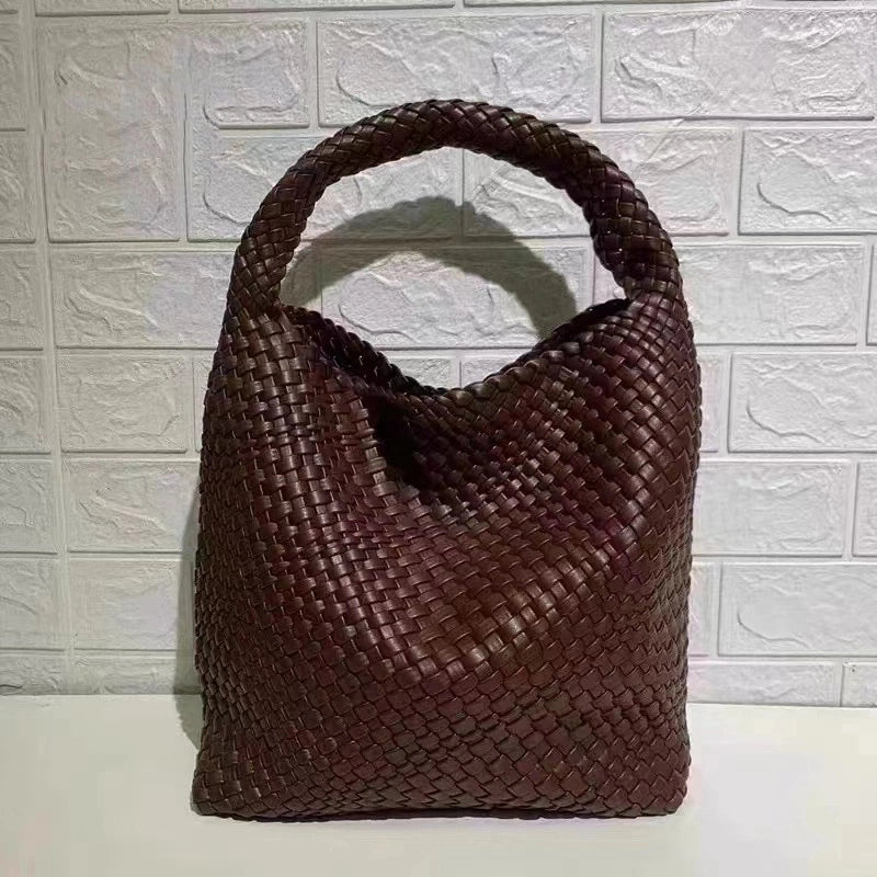 Women's Pu Leather Solid Color Classic Style Weave Bucket Magnetic Buckle Shoulder Bag