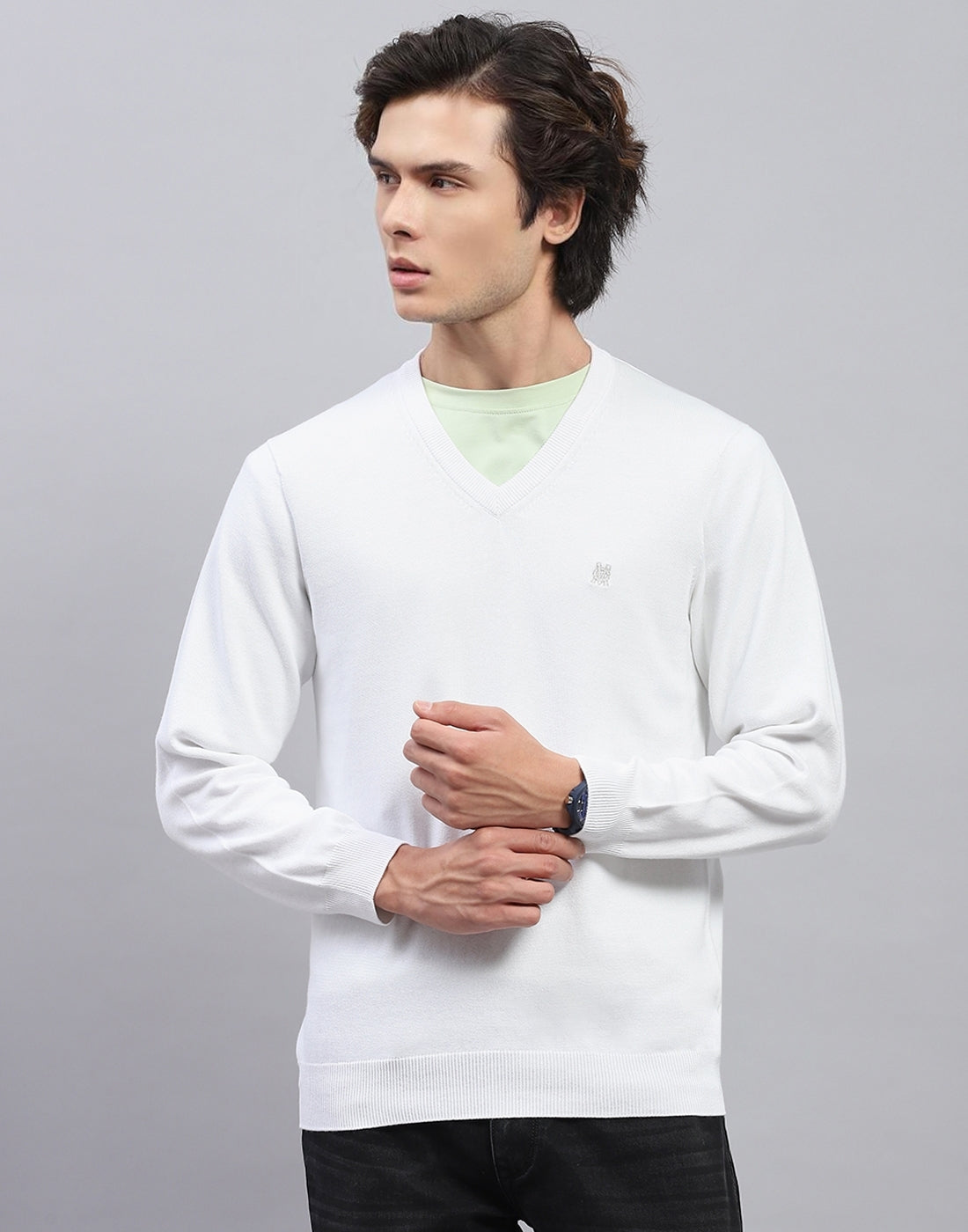 Men White Solid V Neck Full Sleeve Pullover