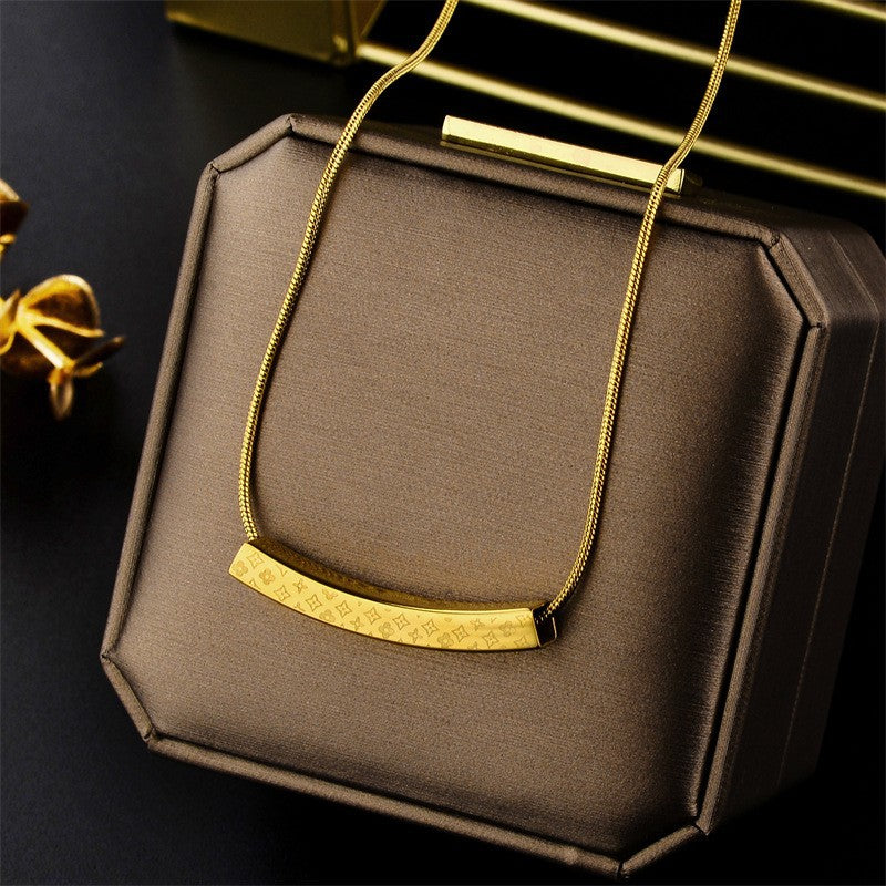 Titanium Steel Trendy Smiley Face Necklace For Women Plaid Old Flower Not Easy To Fade Fashionable And Versatile Snake Chain Simple Smile Clavicle Chain