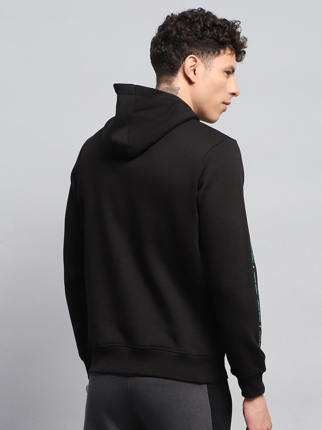 Men Black Printed Hooded Full Sleeve Sweatshirt