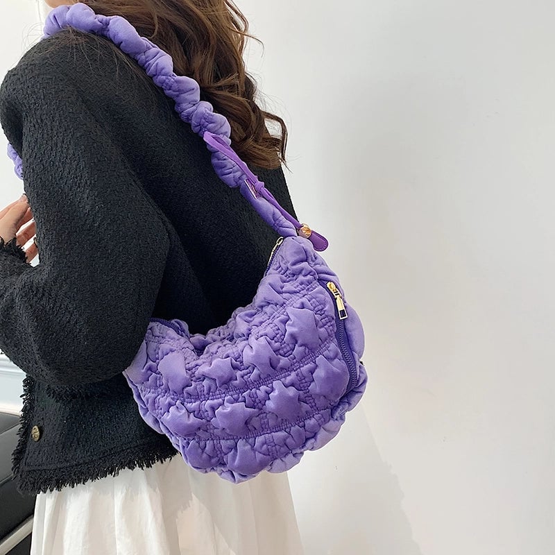 Women's Autumn&winter Polyester Solid Color Maximalism Classic Style Streetwear Knot Sewing Thread Dumpling Shape Zipper Underarm Bag