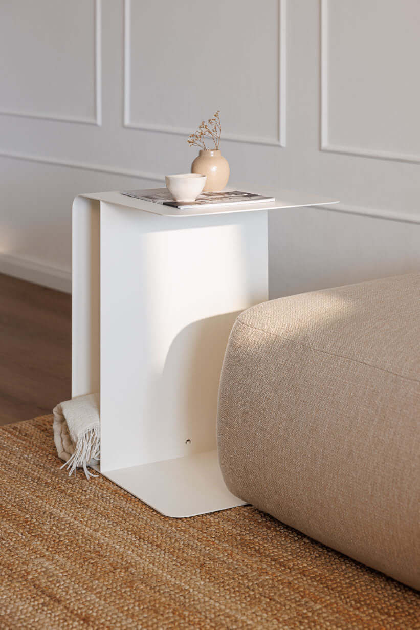 COSMO SIDE TABLE