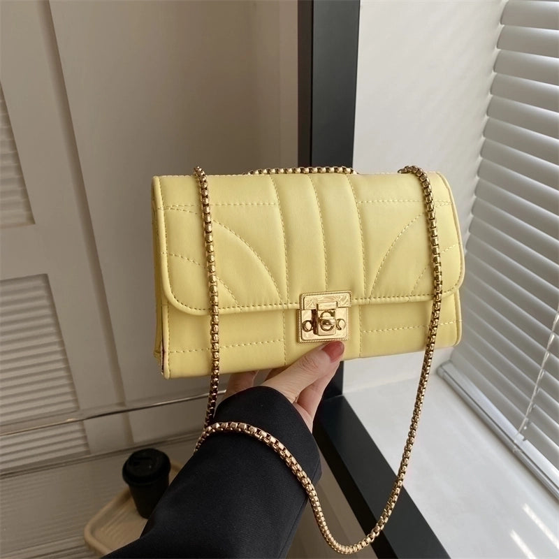 Women's Pu Leather Solid Color Classic Style Square Lock Clasp Shoulder Bag