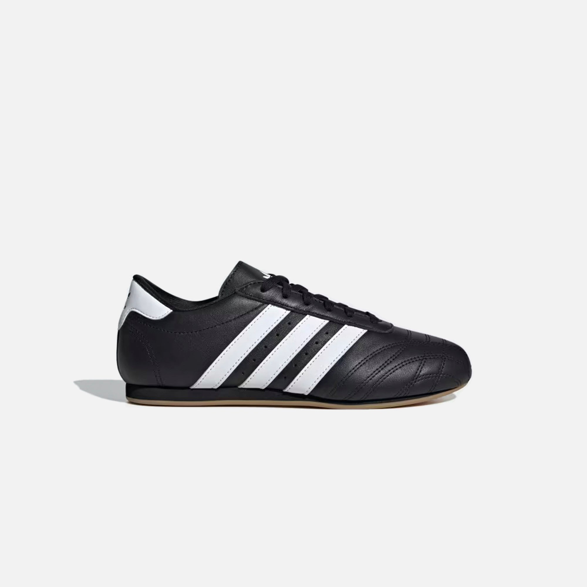 adidas WMNS Taekwondo Laces - Core Black / Cloud White / Gum