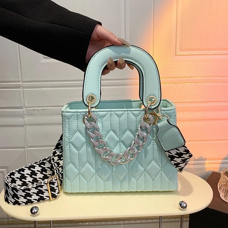 Women's Medium All Seasons Pu Leather Solid Color Fashion Chain Square Zipper Handbag
