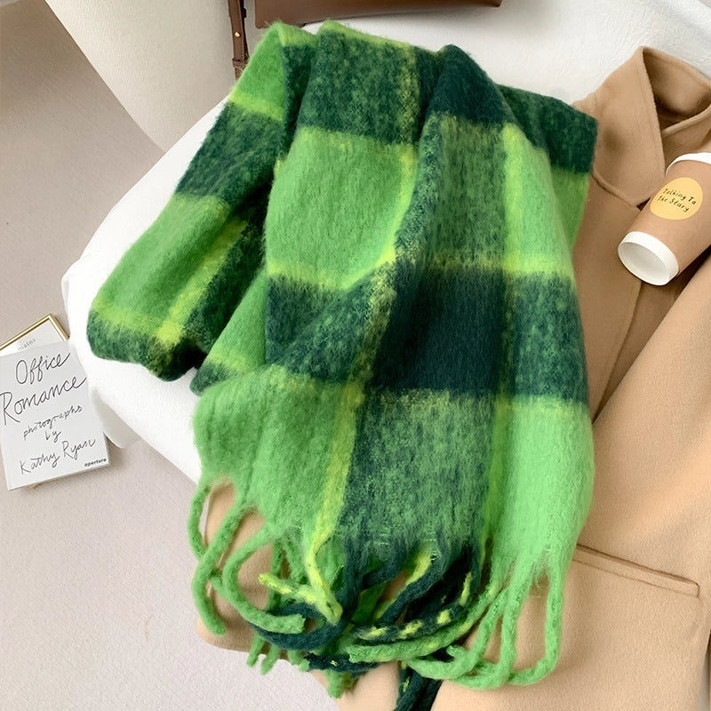 Green Big Mao Plaid Scarf Women's Autumn And Winter  Thickened Warm Atmosphere Fashionable Scarf