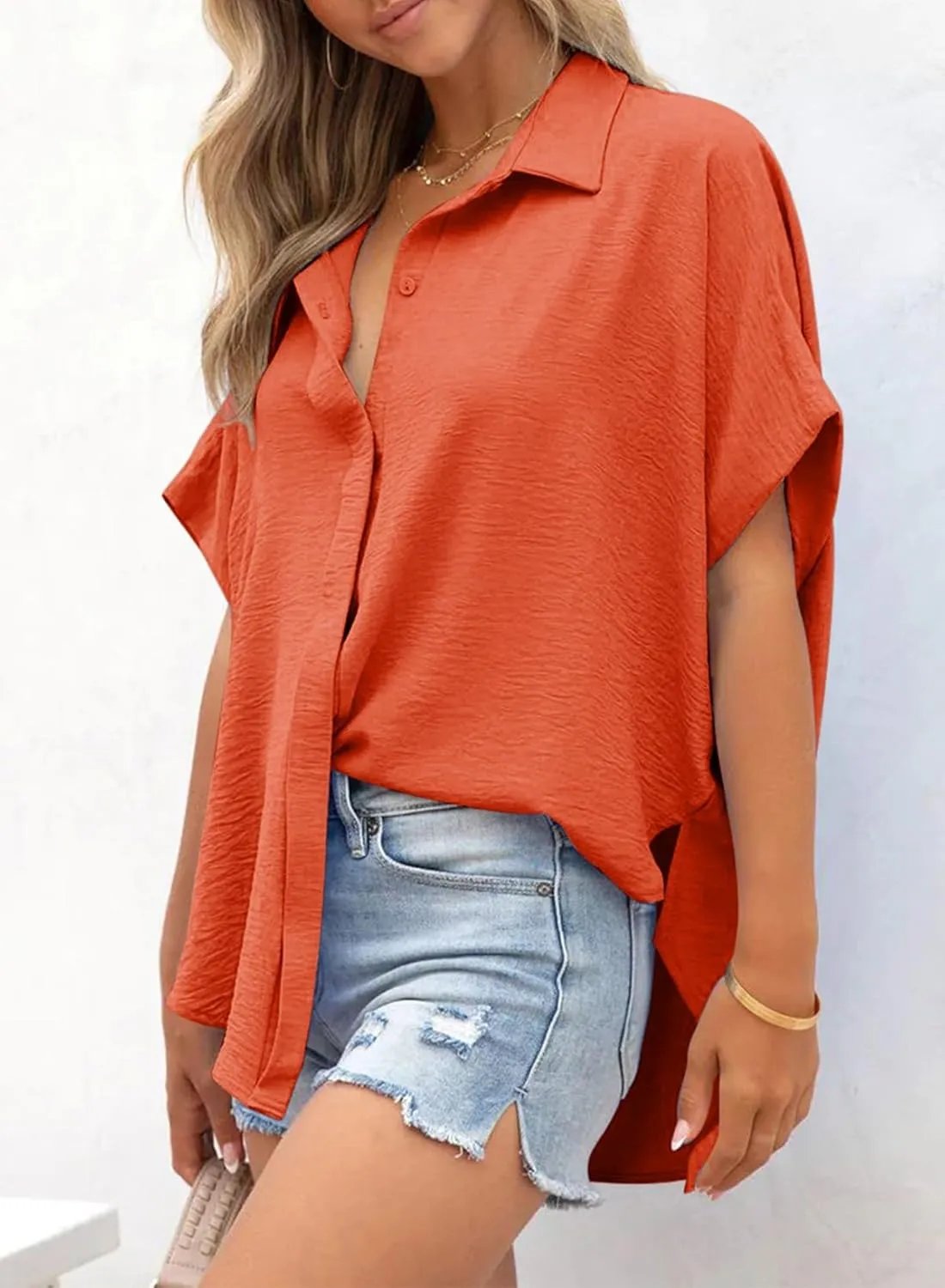 💥Hot Sale 49% Off🍃Women's Casual Button Short Sleeve Slit Hem Shirt Solid Color Tops