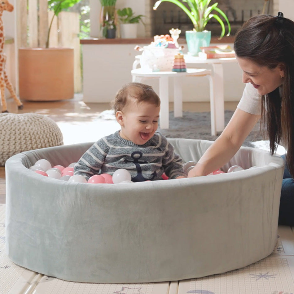 Kids' Ball Pit for Home with 200 Balls