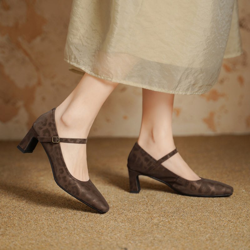 Vintage Square Toe Handmade Cow Leather Mary Jane Pumps in Black/Brown