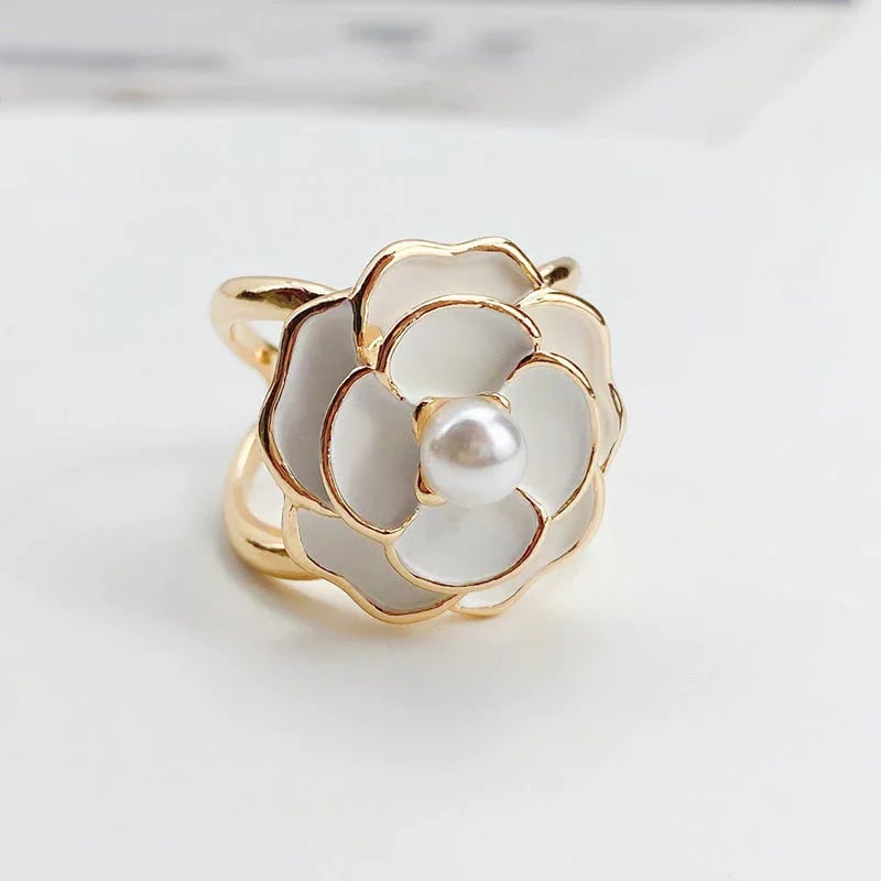 🔥Camellia Scarf Buckle