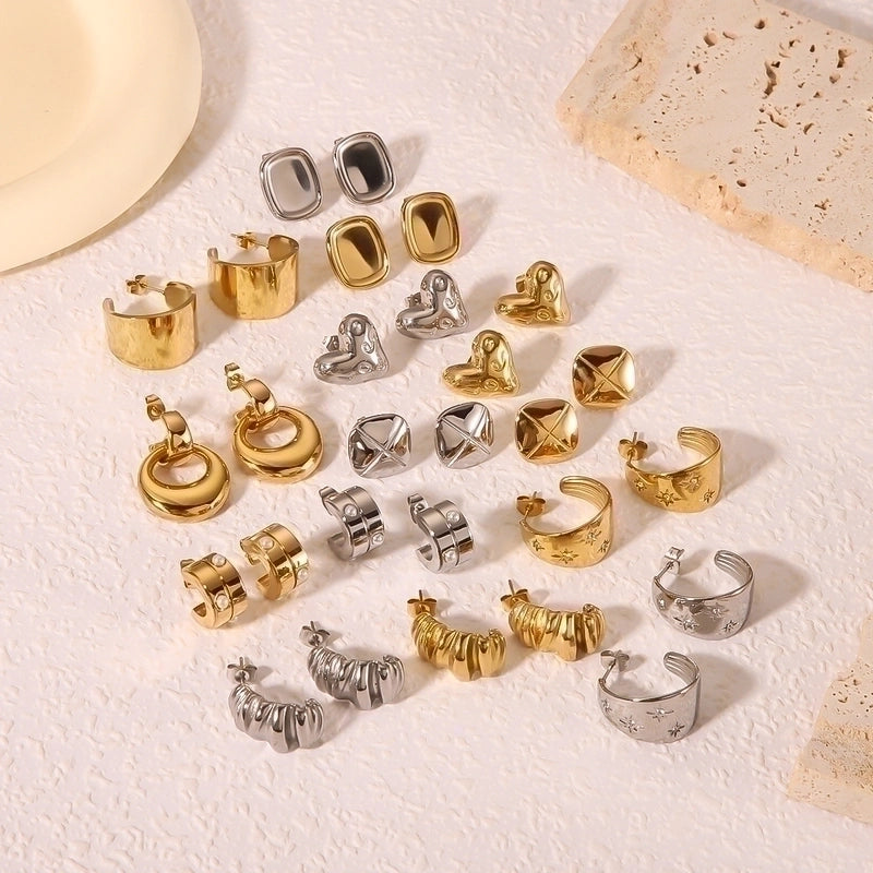 1 Pair IG Style Vintage Style C Shape Heart Shape Lingge Plating Pleated Inlay 304 Stainless Steel Pearl Zircon 18K Gold Plated Ear Studs