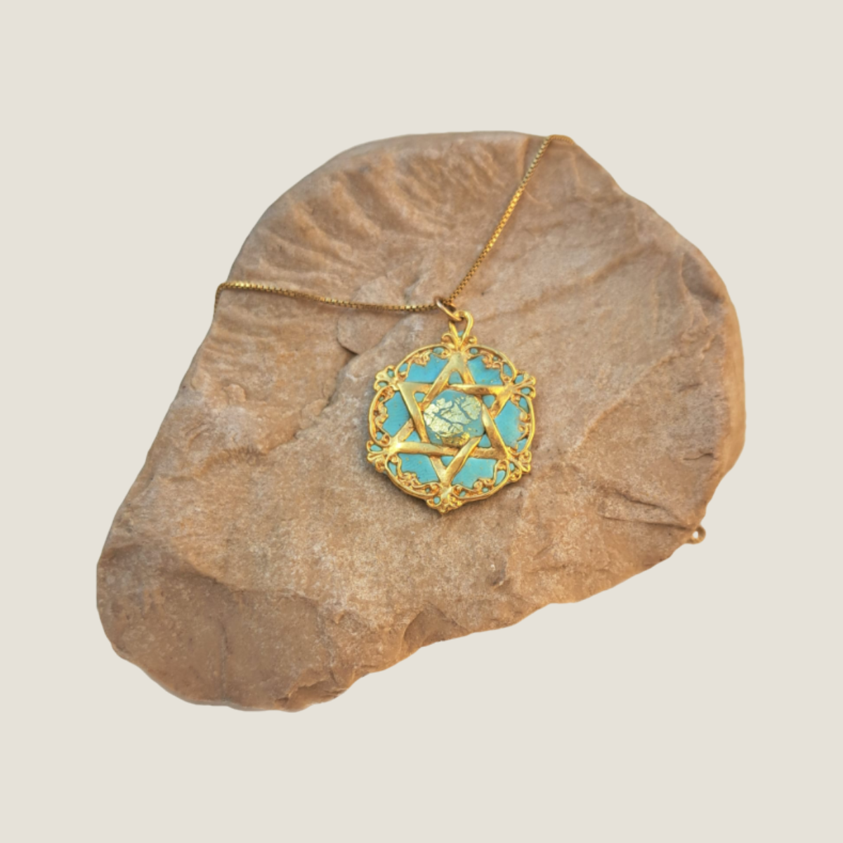 Magen David Necklace | 18K Gold Plate