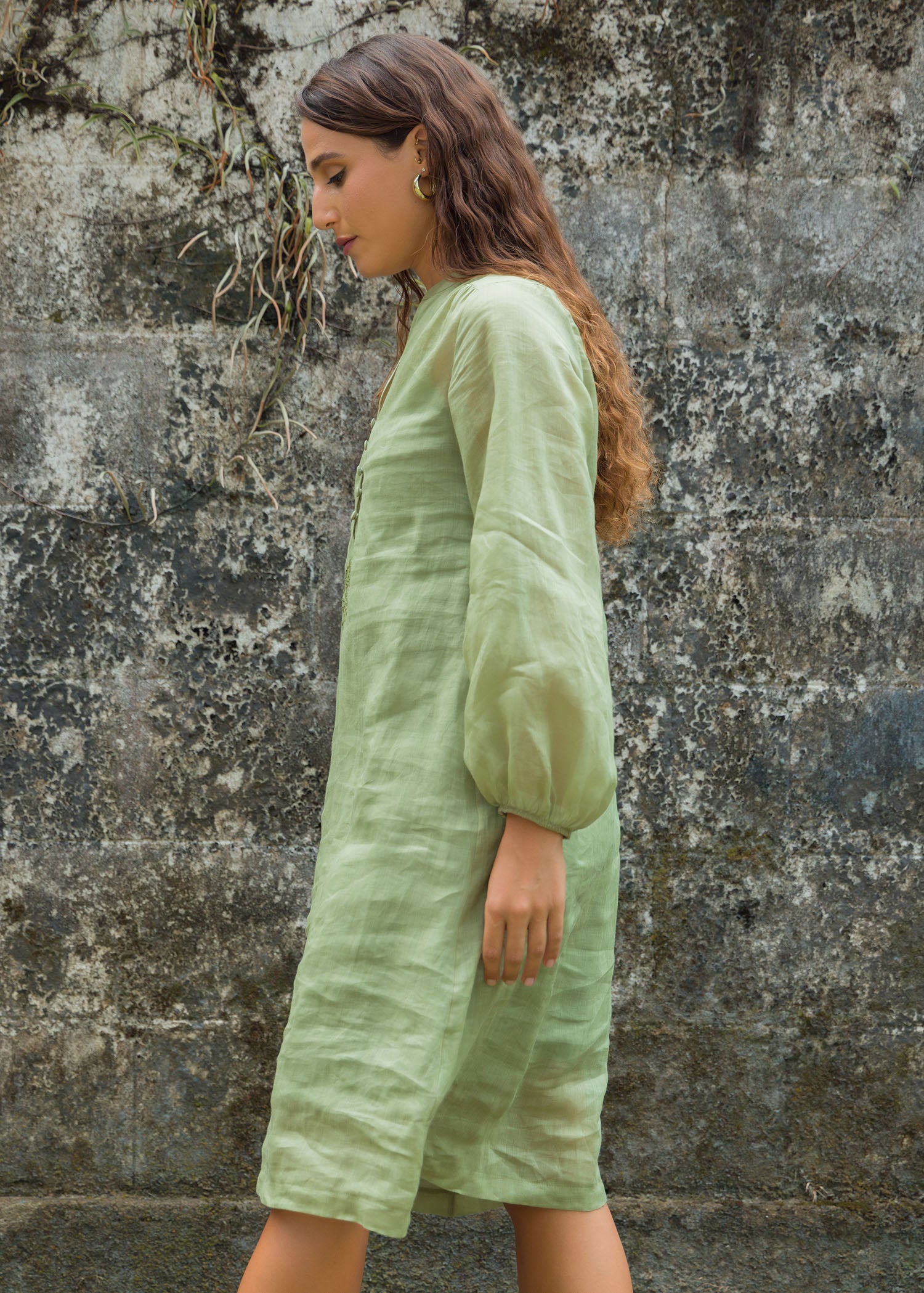 Long sleeve dress with embroidery detail
