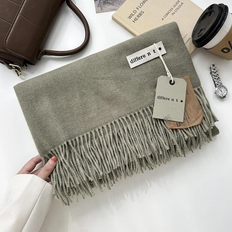 Women's Elegant Retro Solid Color Imitation Cashmere Tassel Scarf