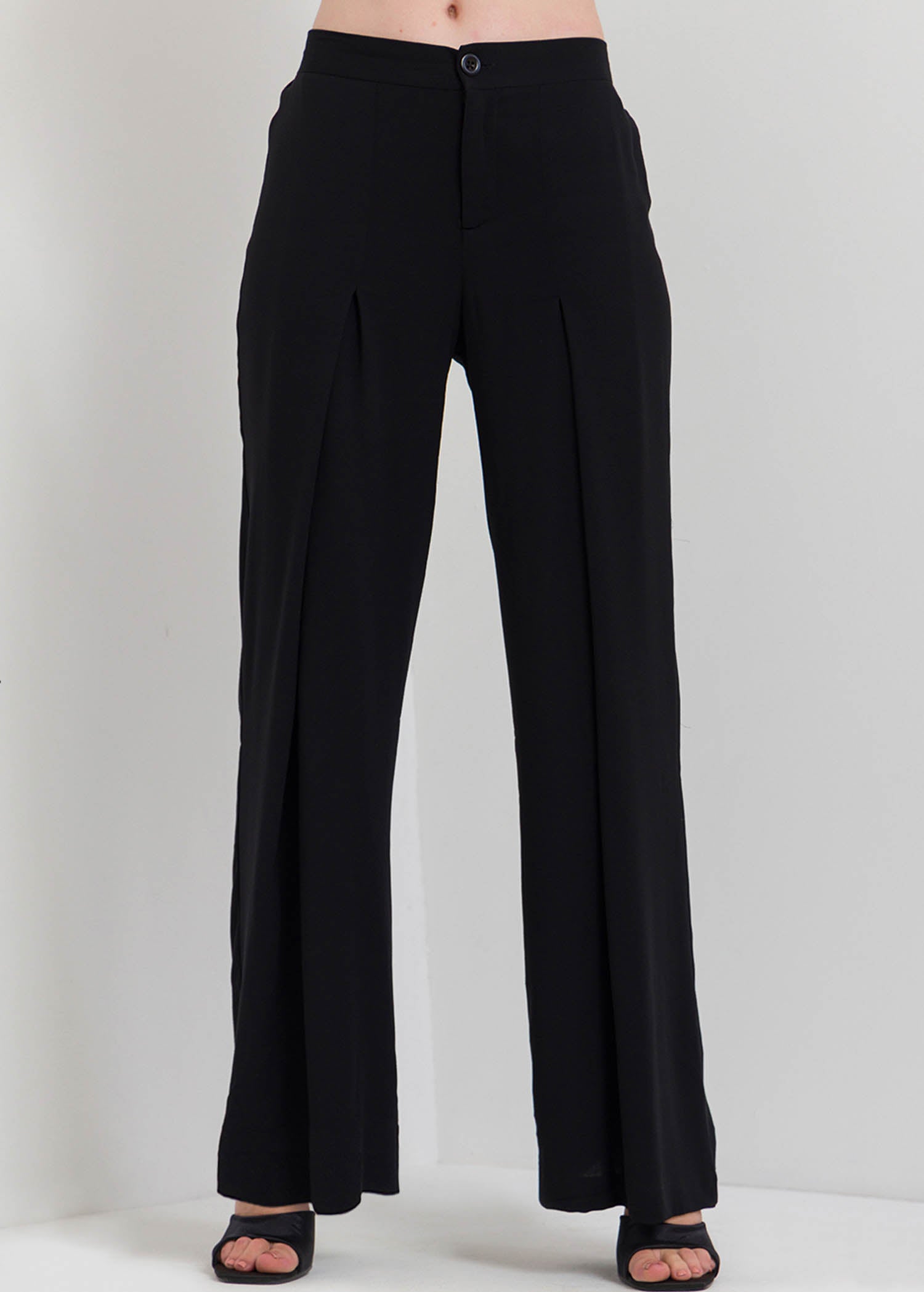 Front Pleaed Pant