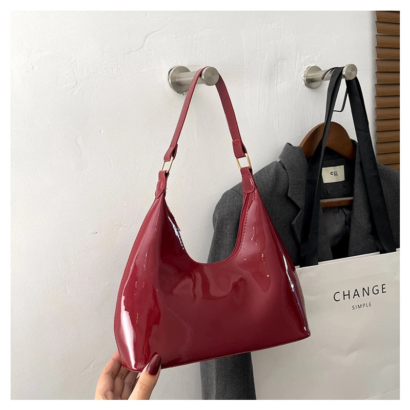Women's Small Pu Leather Solid Color Streetwear Pillow Shape Zipper Underarm Bag