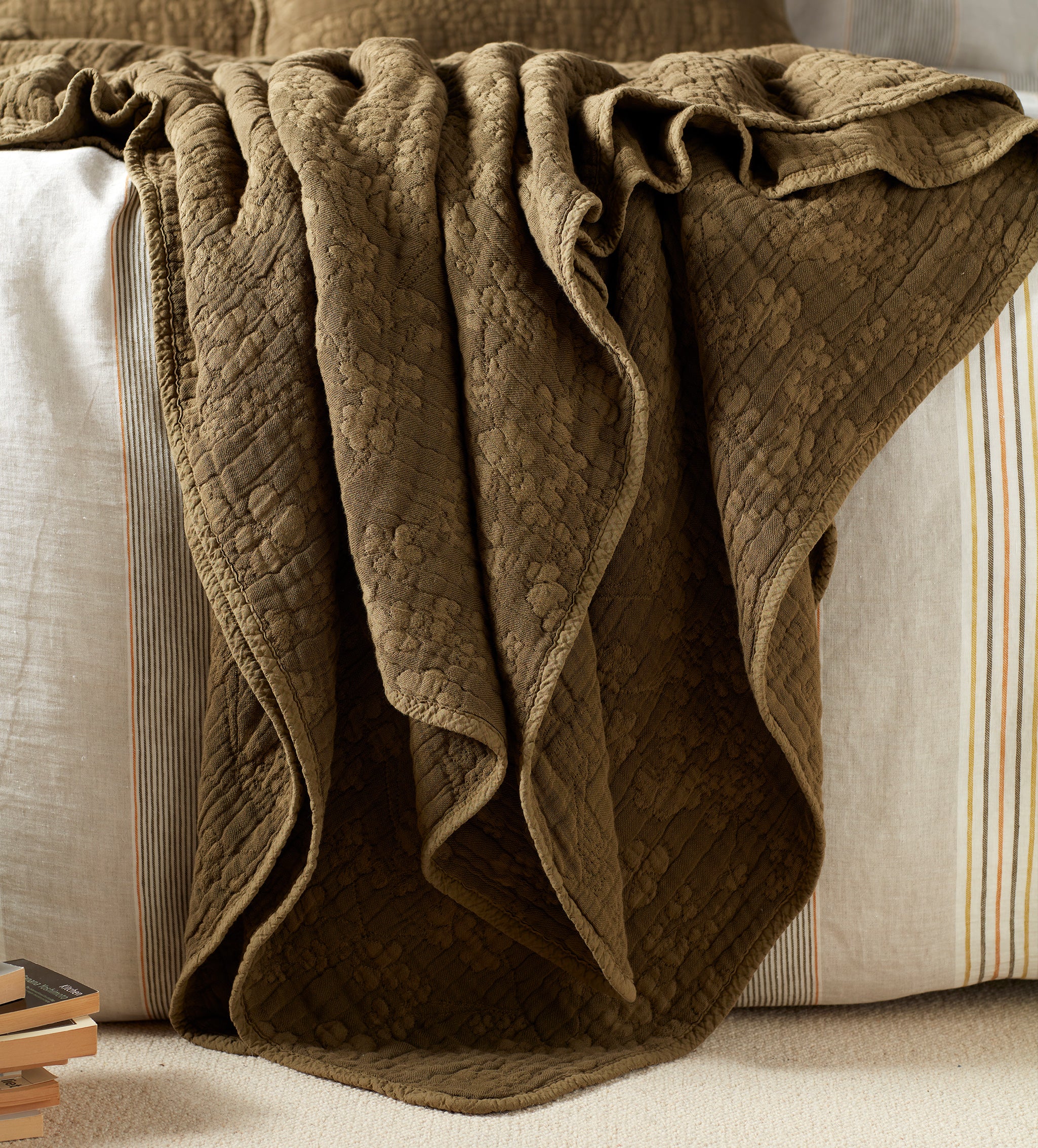 Dark Olive Clover 100% Cotton Quilted Throw