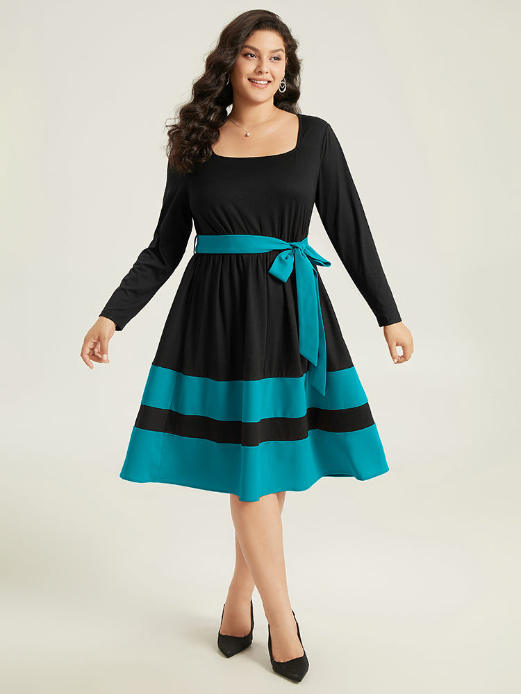 Two Tone Belted Bowknot Square Neck Dress
