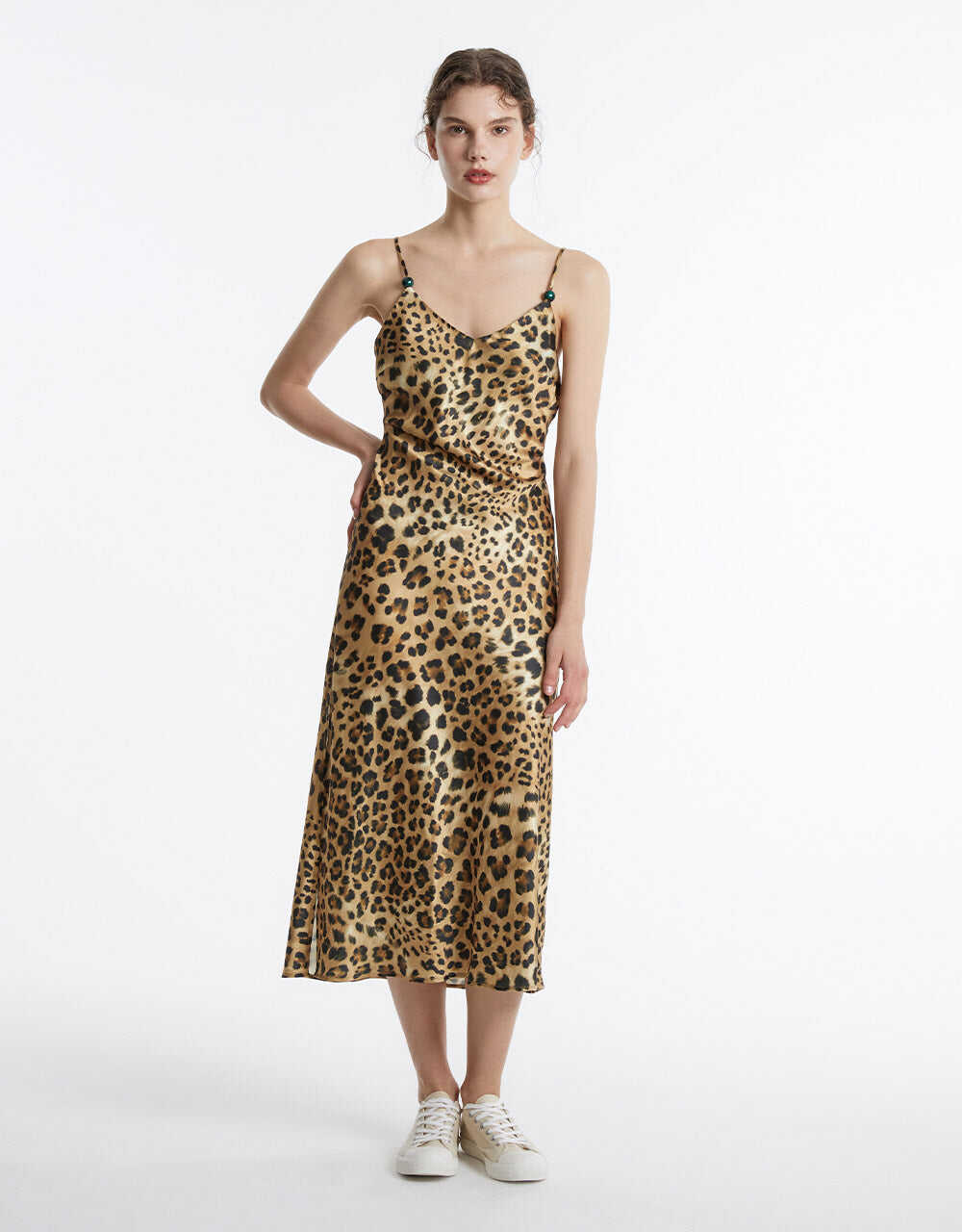 VESTIDO CON ESTAMPADO DE LEOPARDO