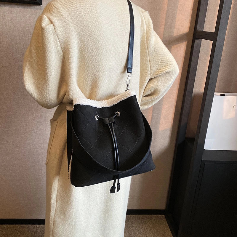 Women's Pu Leather Suede Solid Color Classic Style Streetwear Bucket String Crossbody Bag