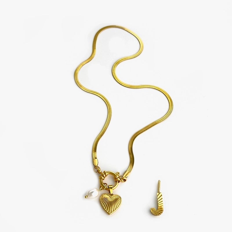 Minimalist Commute Letter Heart Shape 316L Stainless Steel  Freshwater Pearl 18K Gold Plated Stainless Steel Necklaces