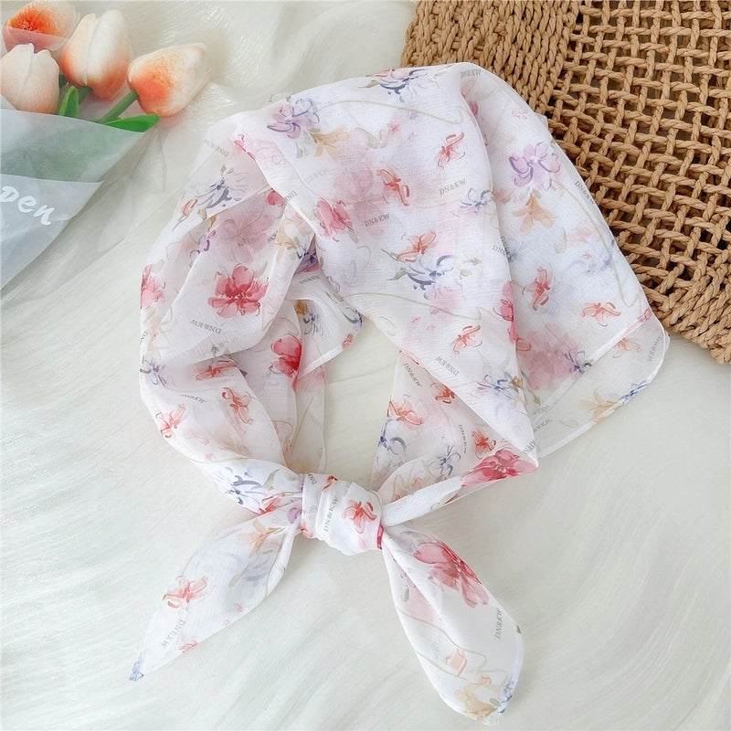 Women's Sweet Pastoral Minimalist Square Synthetic Yarn Printing Silk Scarf