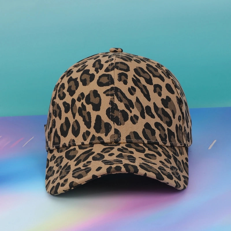 Unisex Retro Minimalist Leopard Curved Eaves Baseball Cap