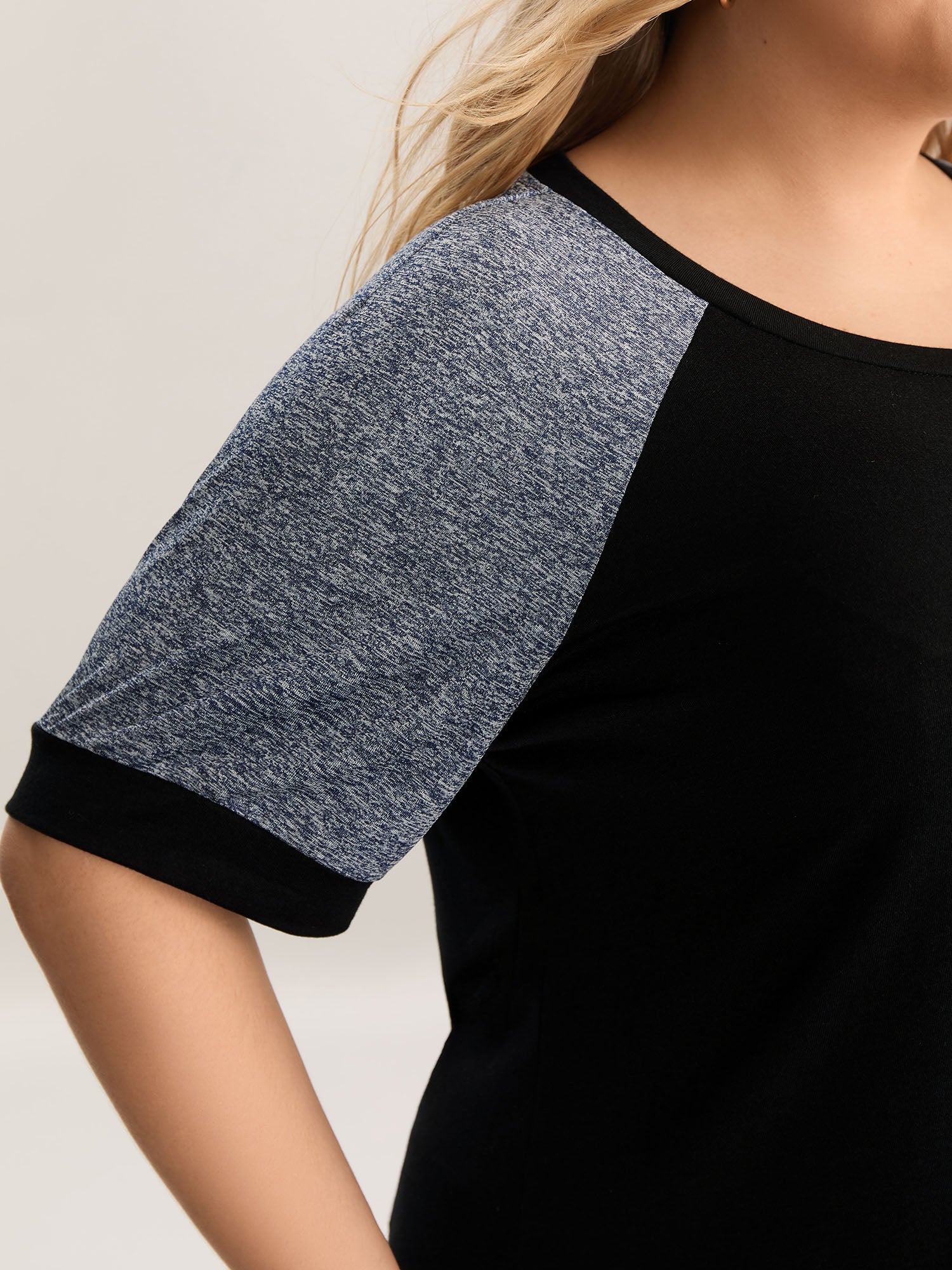Color Contrast Raglan Sleeve T-Shirt