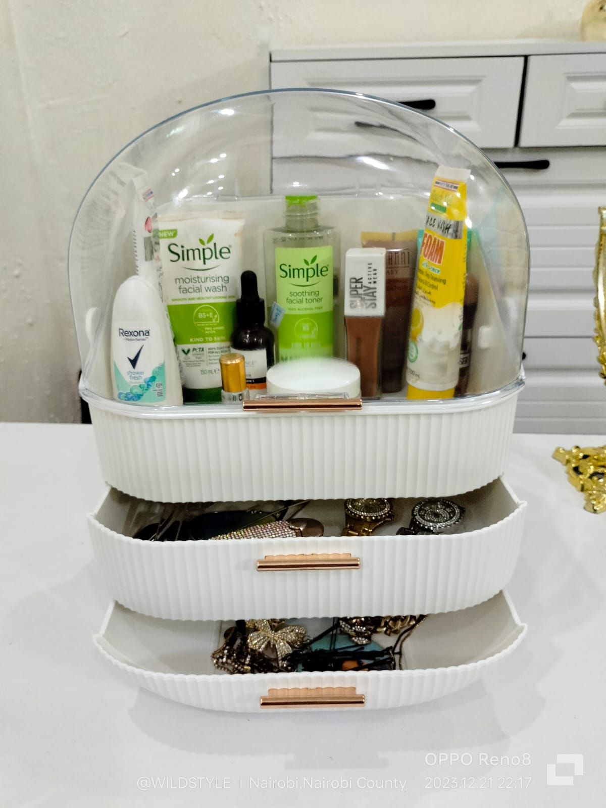 Luxury big capacity cosmetic storage box