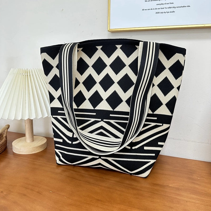 New Niche Retro Black And White Horizontal Solid Stripe Color Matching Shoulder Bag Practical Environmental Protection Portable Underarm Bag Women's Bag