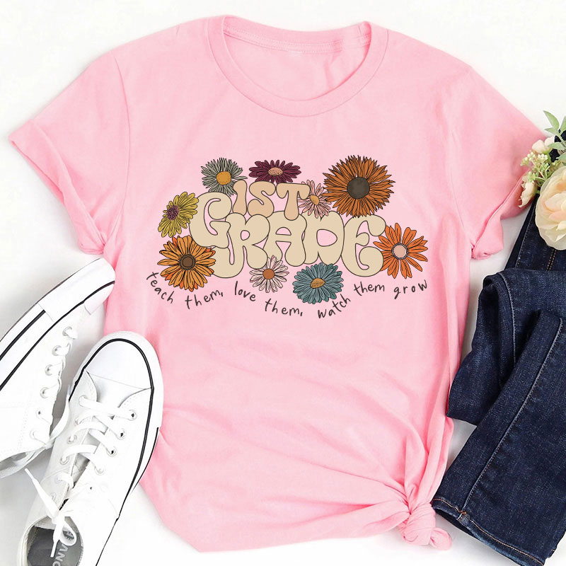 Personalized Retro Daisy Grade Teacher T-Shirt