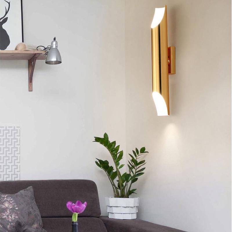 Caris | Modern Wall Lamp